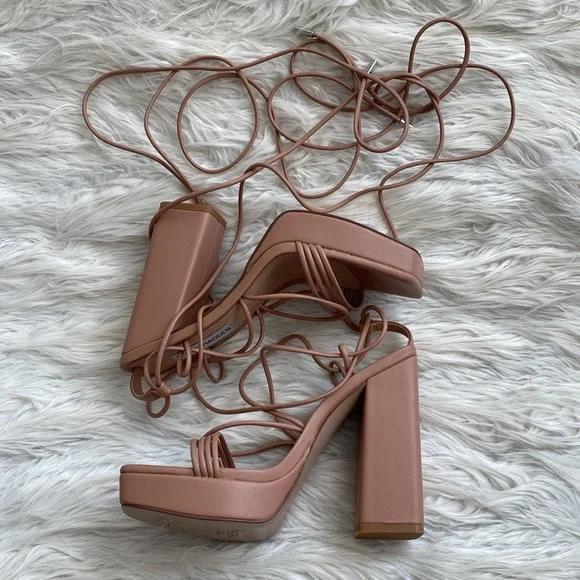 Steve Madden | Manzie Platform Heel - Picture 5 of 11